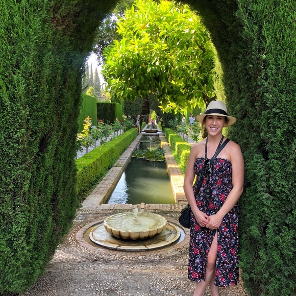 Meet your Posher, Katherine - Picture 6 of 8